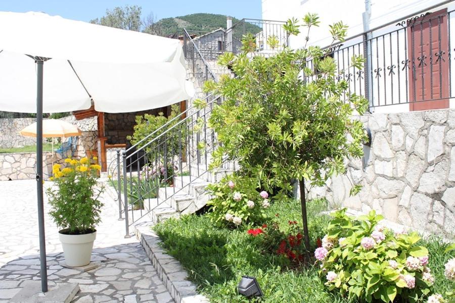 Apartments With Swimming Pool -Vila Oasis Aparthotel *