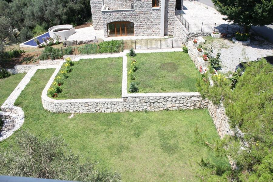 Apartments With Swimming Pool -Vila Oasis * Budva